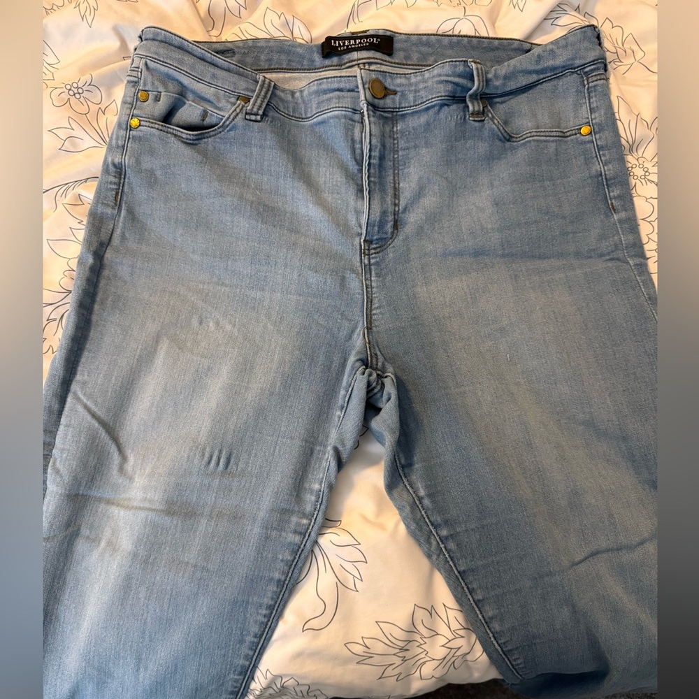 Liverpool light wash skinny jeans size 16